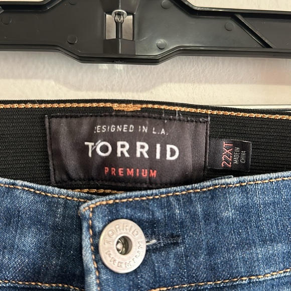 Torrid distressed skinny jeans jeggings size 22XT 22 tall - Picture 3 of 5